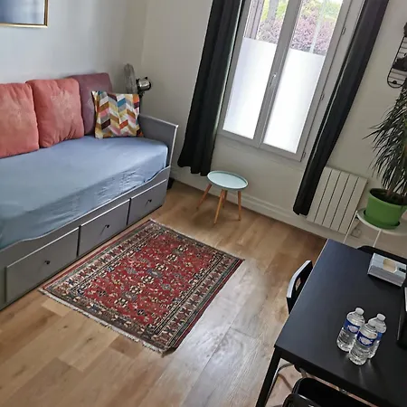 34m2 Cosy Proche Metro